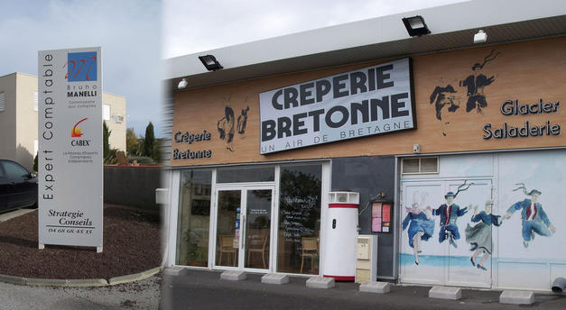 Totem sur mesure, structure alu, habillage recto verso panneaux Alupanel 3mm.
Caisson lumineux toile tendue simple face.